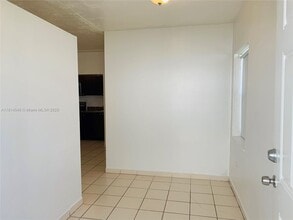 619 NE 88th St in Miami Shores, FL - Building Photo - Building Photo