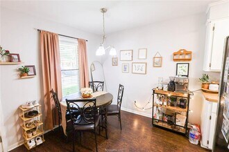 619 San Benito Ct in College Station, TX - Building Photo - Building Photo