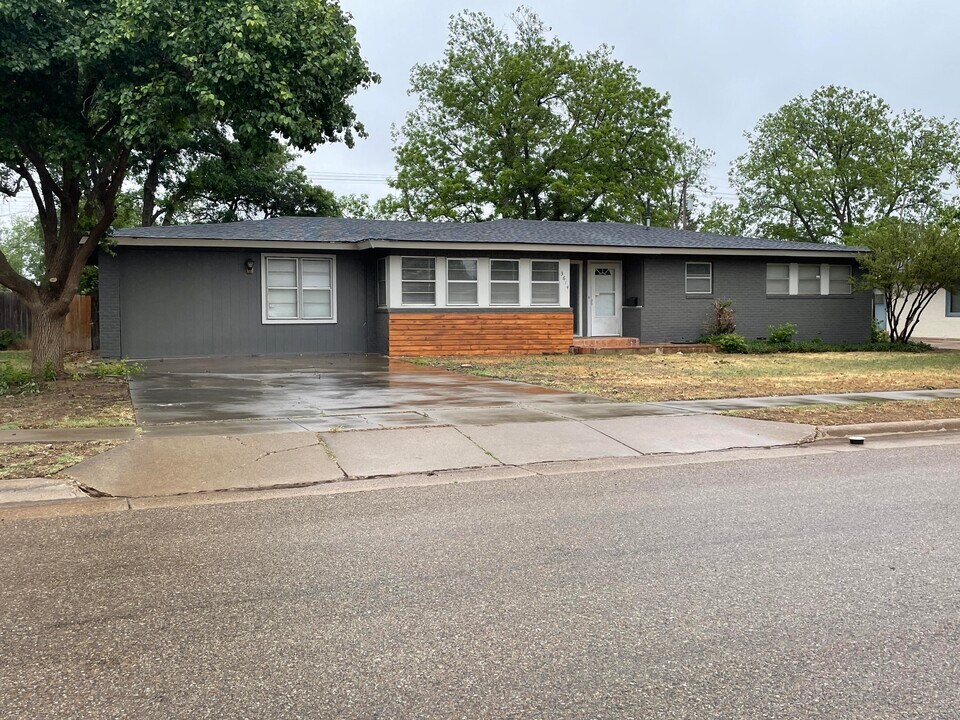 3614 28th St in Lubbock, TX - Building Photo