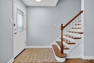 15 S Waiola Ave in La Grange, IL - Building Photo - Building Photo