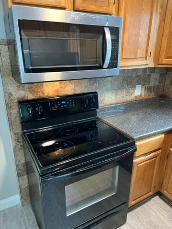 6406 Pearl St in Philadelphia, PA - Building Photo - Building Photo