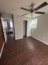 2066 E Pacific St in Philadelphia, PA - Foto de edificio - Building Photo