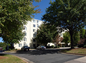 Winston Summit Apartments