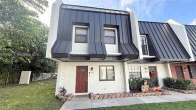 6667 Miller Dr in Miami, FL - Foto de edificio - Building Photo