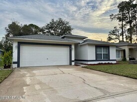 185 King Arthur Ct in St. Augustine, FL - Building Photo