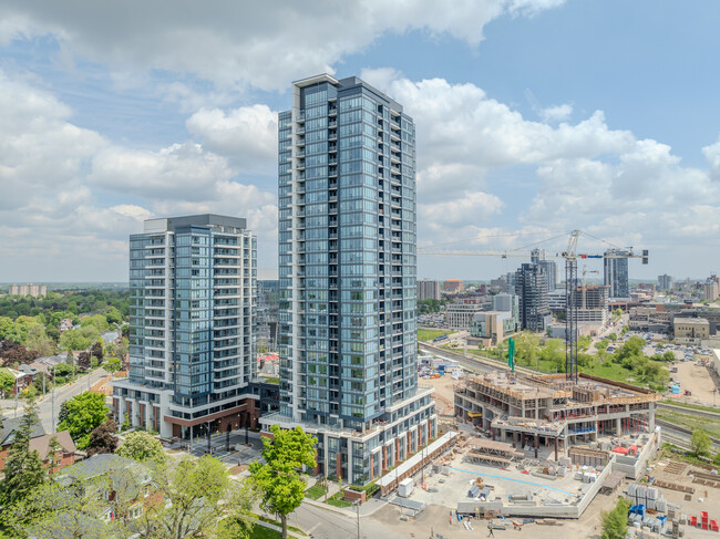 Station Park Union Towers in Kitchener, ON - Building Photo - Building Photo