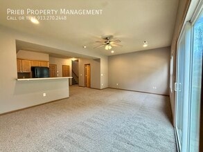 878 S Woodson Ct in Gardner, KS - Building Photo - Building Photo