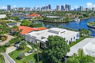 655 Layne Blvd in Hallandale Beach, FL - Building Photo - Building Photo