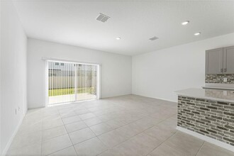 1281 Axel Graeson Ave in Kissimmee, FL - Building Photo - Building Photo