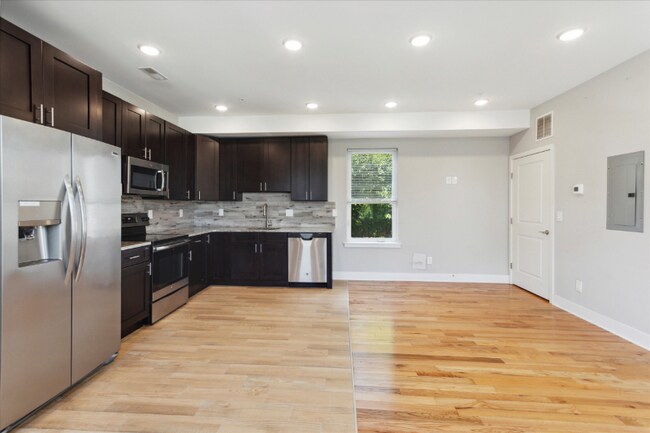 1312 N 18th St-Unit -C in Philadelphia, PA - Building Photo - Building Photo