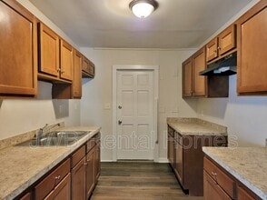 214 Santa Barbara St in Jacksonville, FL - Building Photo - Building Photo