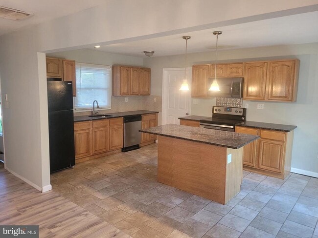 property at 60 Henderson Ln