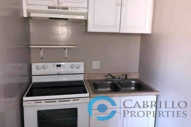 519 Pitta St in San Diego, CA - Building Photo - Building Photo