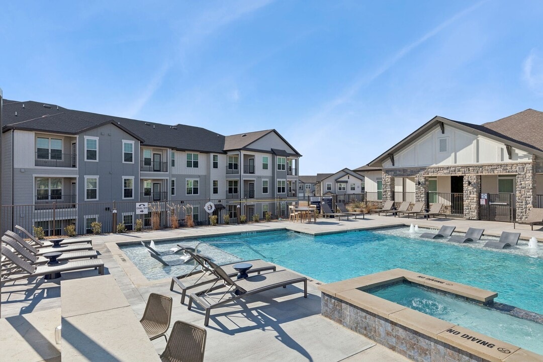 Dream Marine Creek in Fort Worth, TX - Foto de edificio