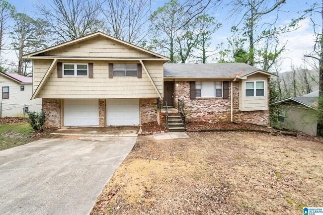 property at 1316 Falcon Dr