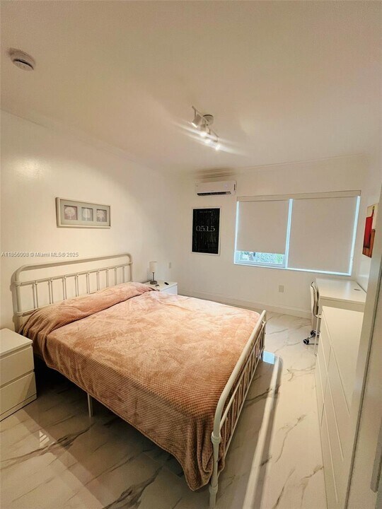 1455 Michigan Ave in Miami Beach, FL - Building Photo