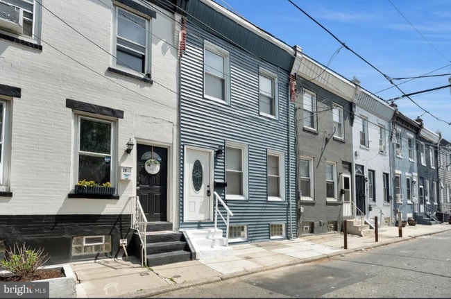 property at 2011 Vici St