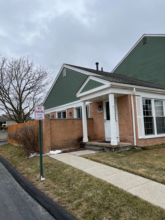 23639 Stonehenge Blvd Rentals in Novi, MI