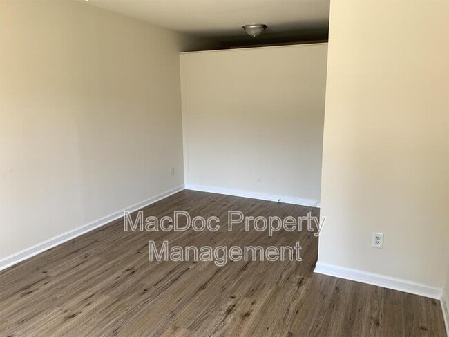 918 Churchill Dr in Fredericksburg, VA - Building Photo - Building Photo