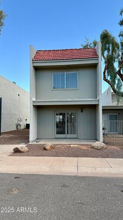 2834 E Kathleen Rd in Phoenix, AZ - Building Photo