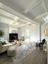 1231 Denisonview St in Pittsburgh, PA - Building Photo - Building Photo