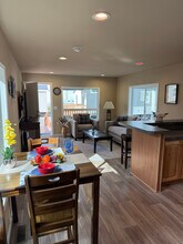 727 A St in Vader, WA - Foto de edificio - Building Photo