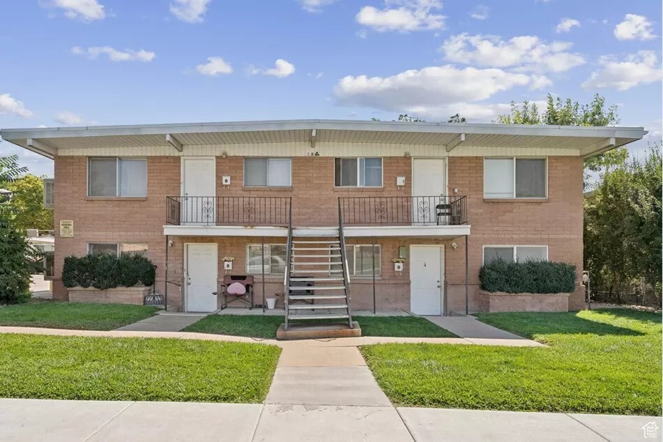 153 W 250 N, Unit Unit 1 in Clearfield, UT - Building Photo