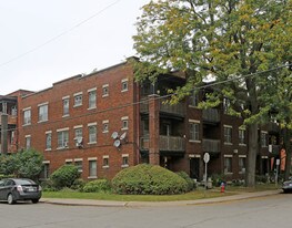 94-96 East Ave S in Hamilton, ON - Building Photo