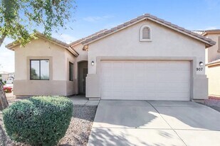 903 W St Kateri Ave in Phoenix, AZ - Building Photo