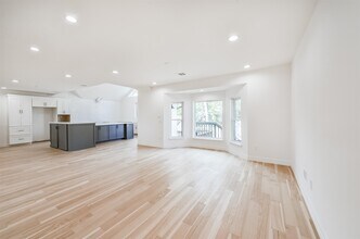 4718 N Braeswood Blvd in Houston, TX - Building Photo - Building Photo