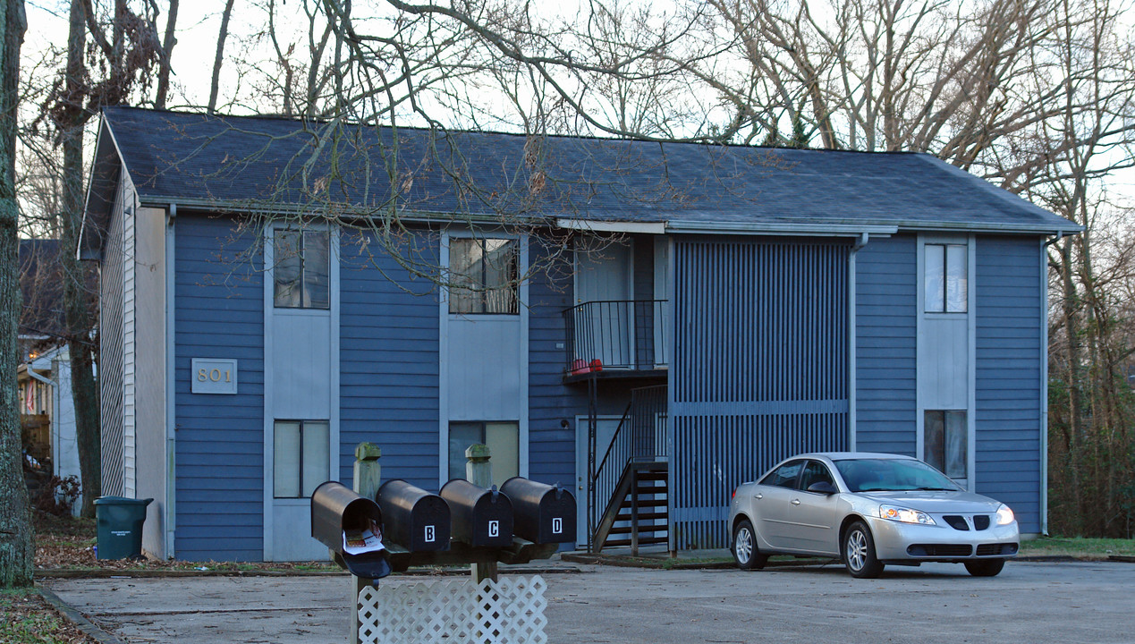 801 Yancey St in Durham, NC - Foto de edificio