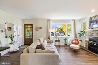 1801 N Hills Ave in Willow Grove, PA - Building Photo - Building Photo