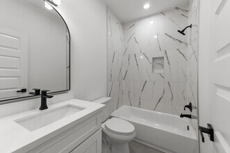 2316 McKee St in Houston, TX - Building Photo - Building Photo