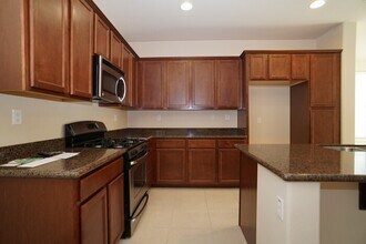 169 Talmont Cir in Roseville, CA - Building Photo - Building Photo