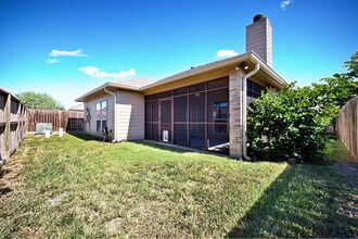 2529 Windrose Dr in Corpus Christi, TX - Building Photo - Building Photo