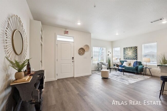 property at 646 Leland Aly