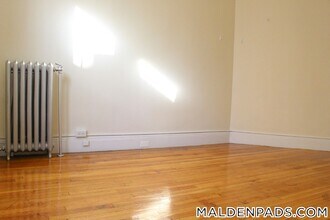 86 Maple St, Unit 2 in Malden, MA - Building Photo - Building Photo