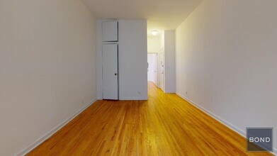 350 E 76th St in New York, NY - Building Photo - Building Photo