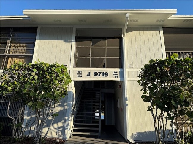 9719 Hammocks Blvd, Unit 203 in Miami, FL - Building Photo - Building Photo