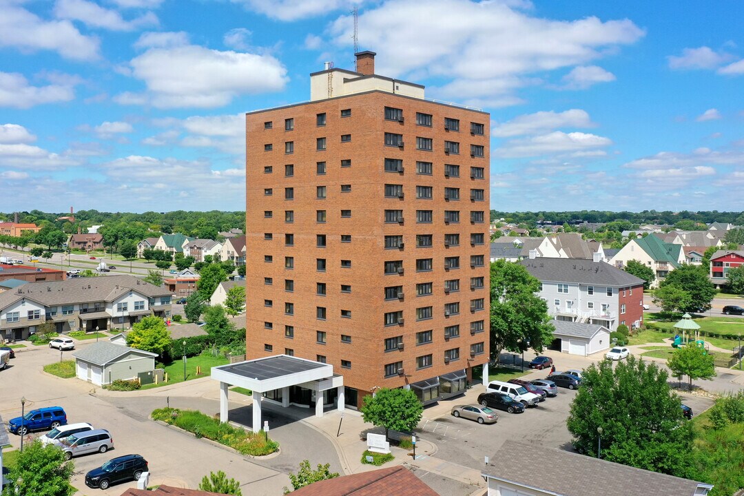 Art Love Manor in Minneapolis, MN - Building Photo