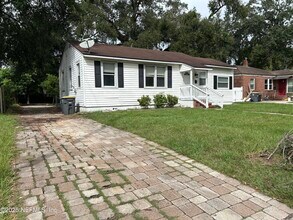 3325 Claremont Rd in Jacksonville, FL - Building Photo - Building Photo