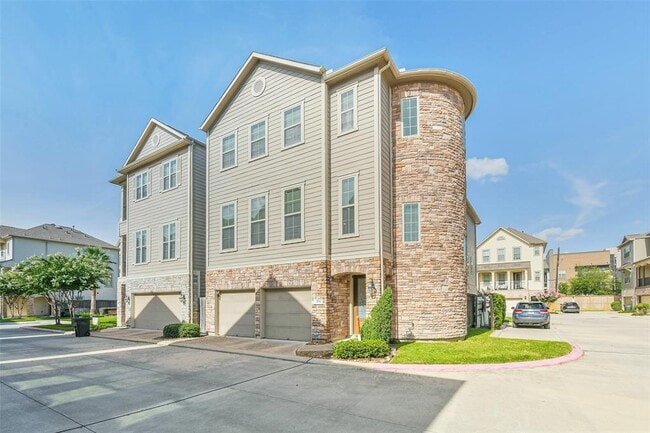 property at 1752 Monarch Ridge Dr