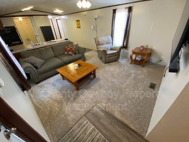 1272 W Lyons St in Laramie, WY - Building Photo - Building Photo