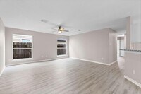 2314 Shady Pine Dr photo'