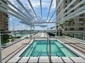 770 Claughton Island Dr, Unit 1415 in Miami, FL - Building Photo