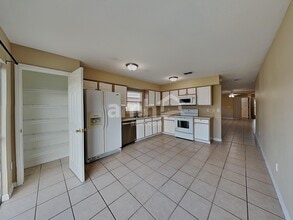 317 Brightview Dr in Lake Mary, FL - Building Photo - Building Photo