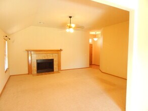 2304 NW 157th St in Edmond, OK - Building Photo - Building Photo