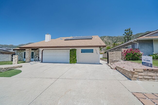 property at 13753 Aldergrove St