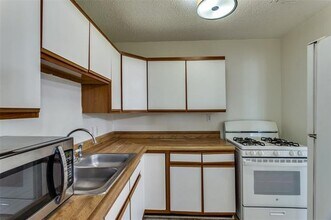 4650 S Ridge Terrace in Fort Worth, TX - Building Photo - Building Photo