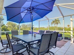 18 Bunker Pl in Rotonda West, FL - Building Photo - Building Photo
